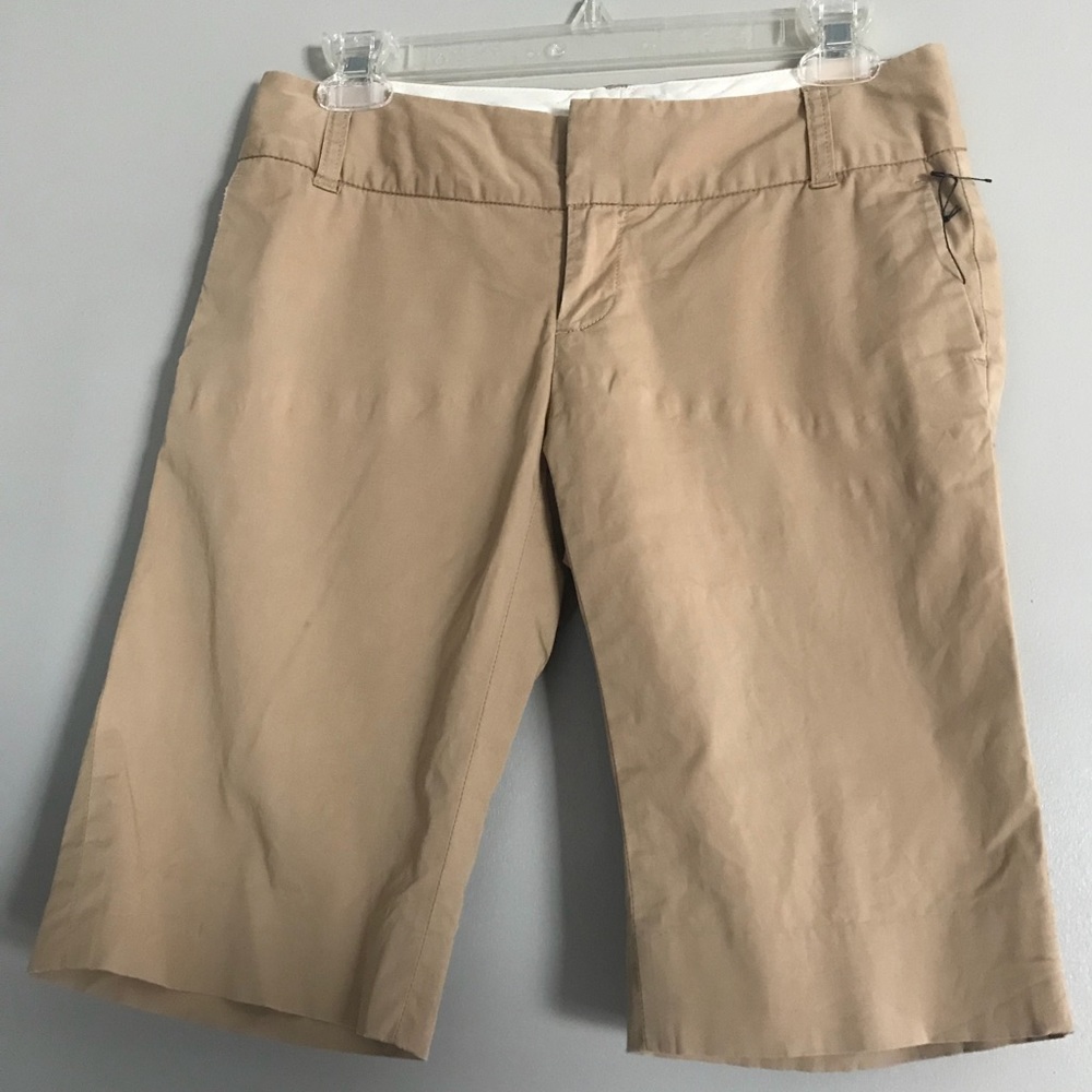 khaki shorts